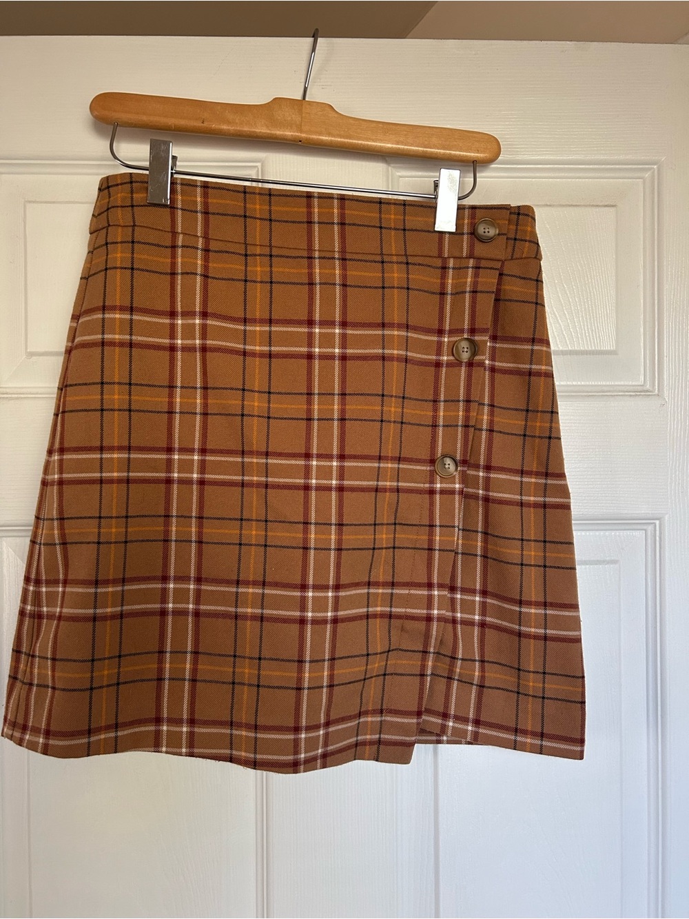 LOFT Plaid Button-Front Mini Skirt in Tan & Red